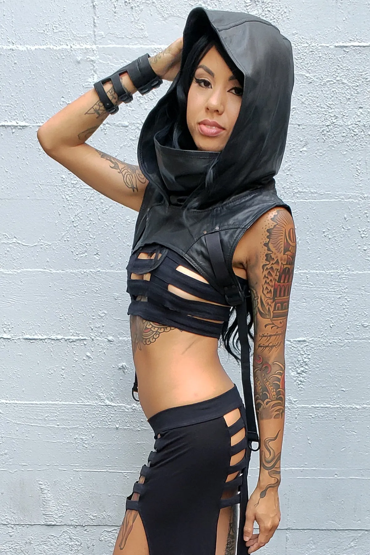 5D x Crisiswear Wasteland Hood - Leather