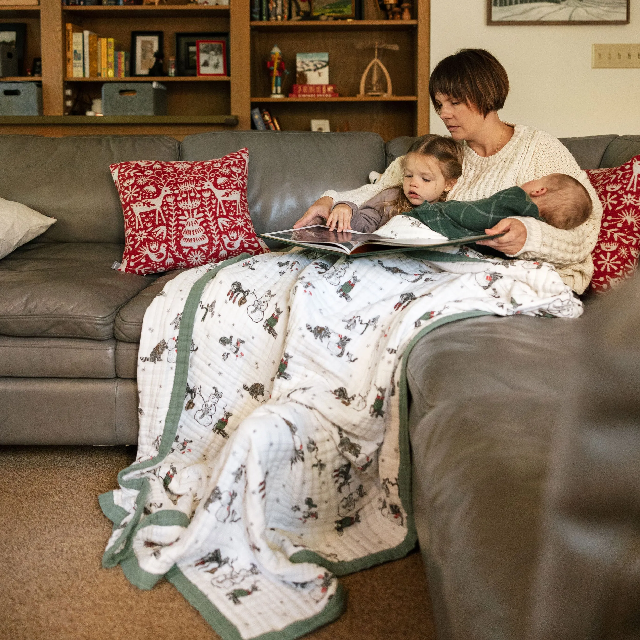 Cotton Muslin Quilted Throw - Snow Day