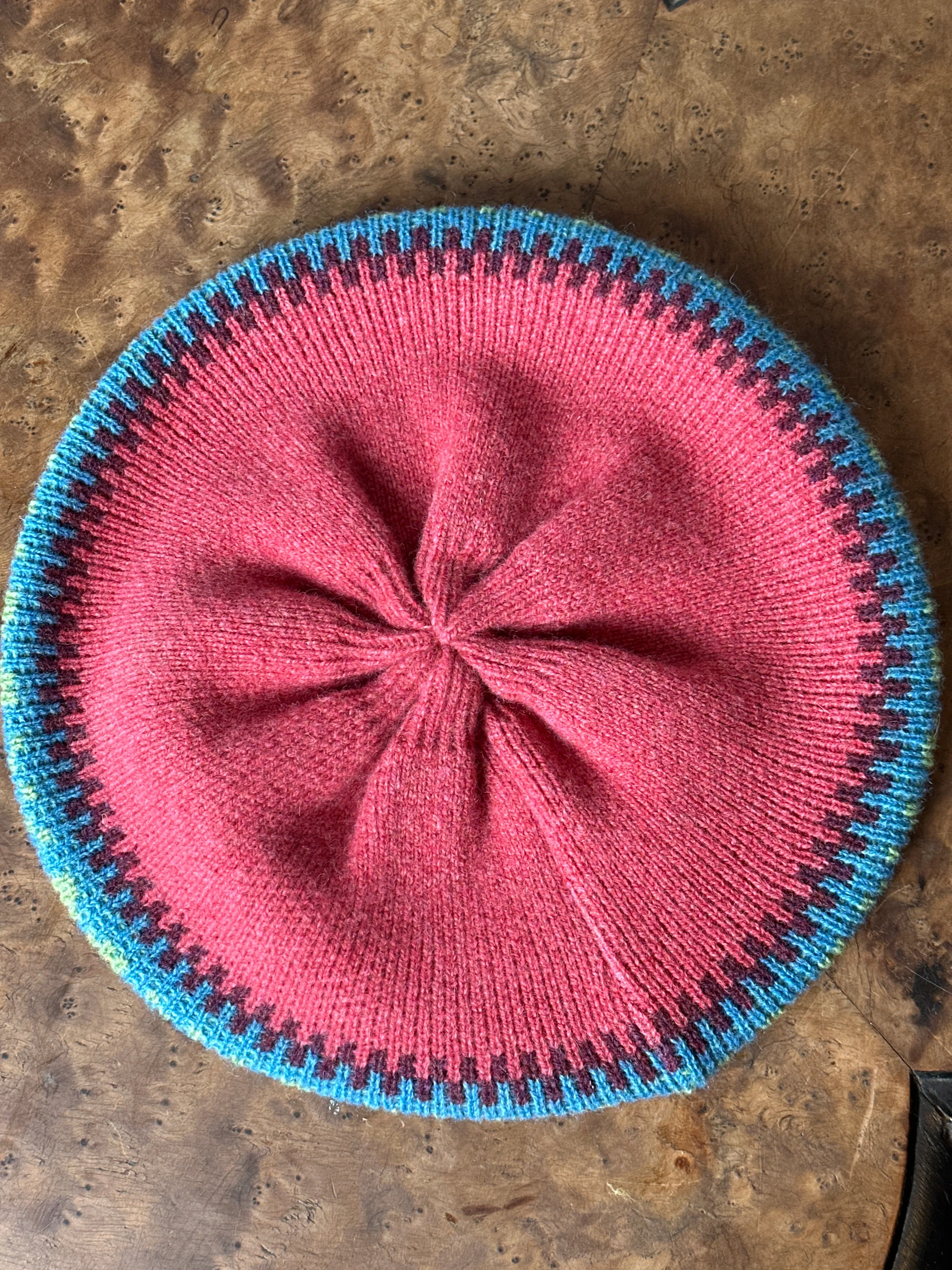 Scottish Green Grove Weavers Islay Beret In Tapestry