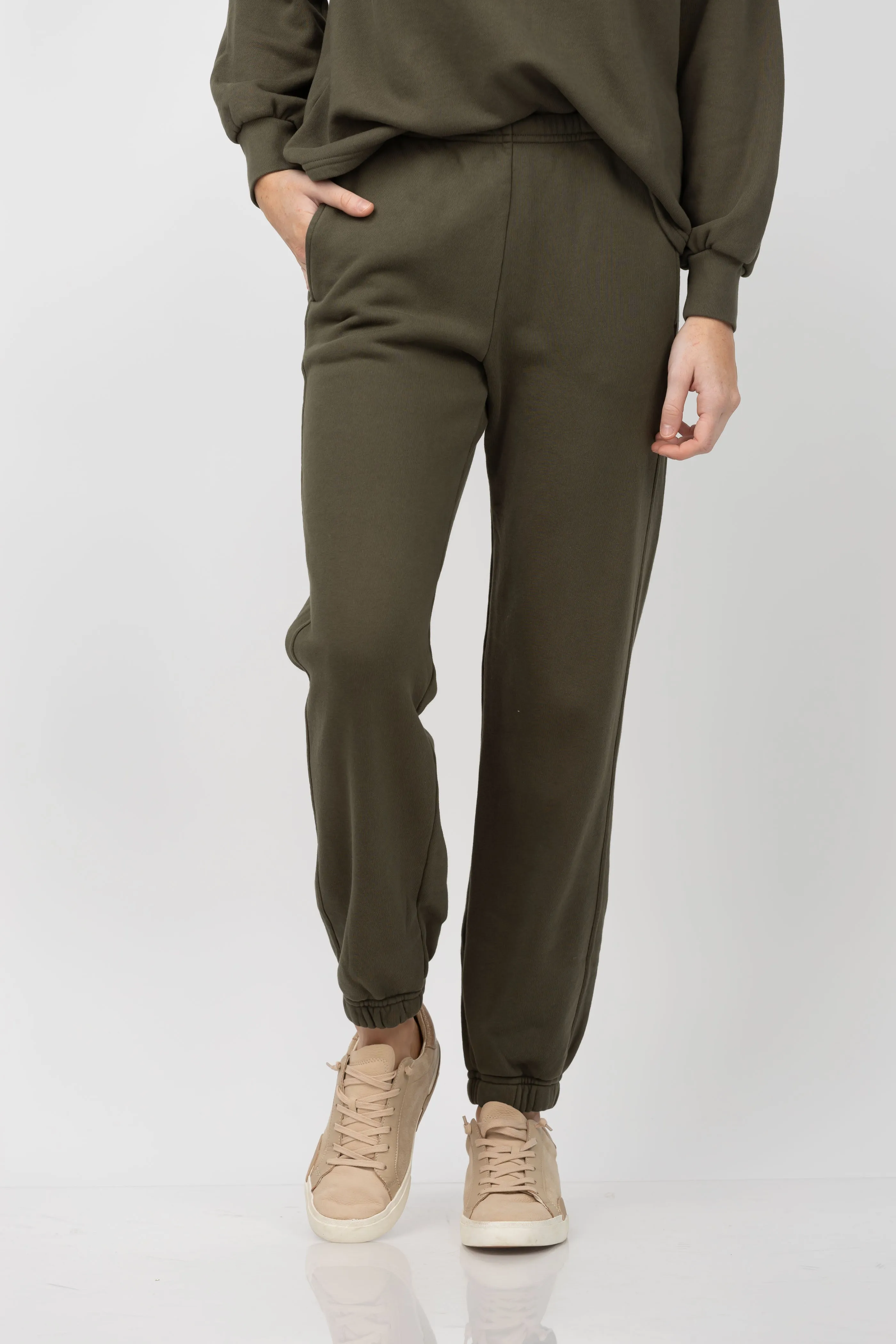 Xirena Davis Sweatpants in Clover Green