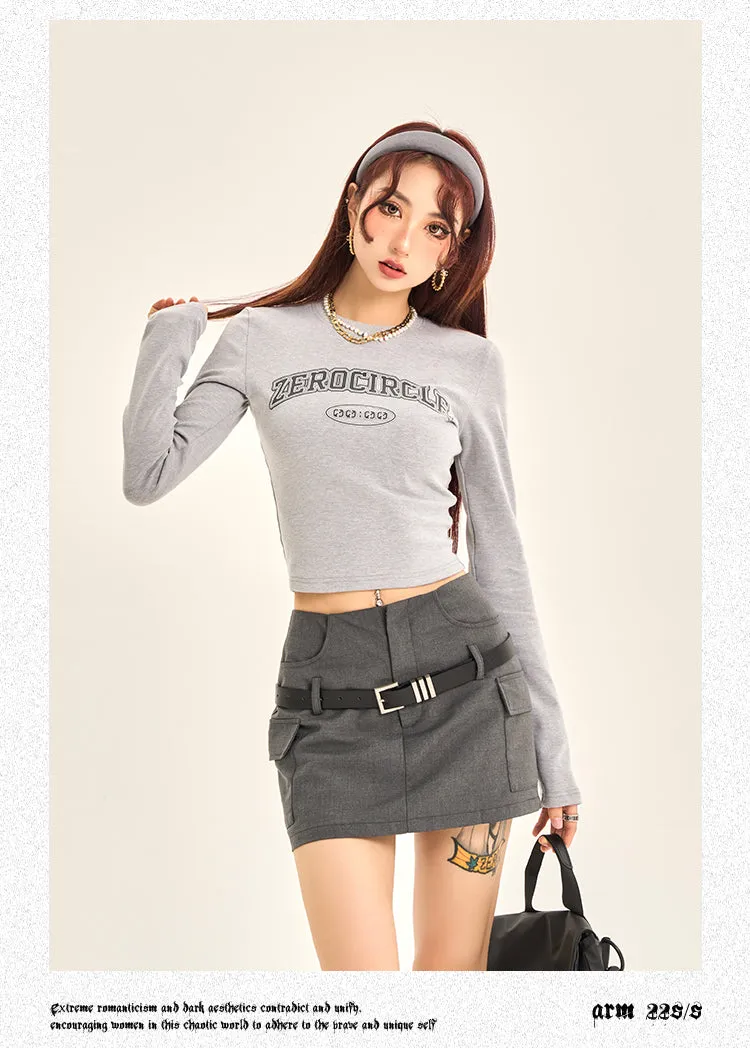 ZEROCIRCLE Graphic Letter Print Long Sleeve Cropped Top